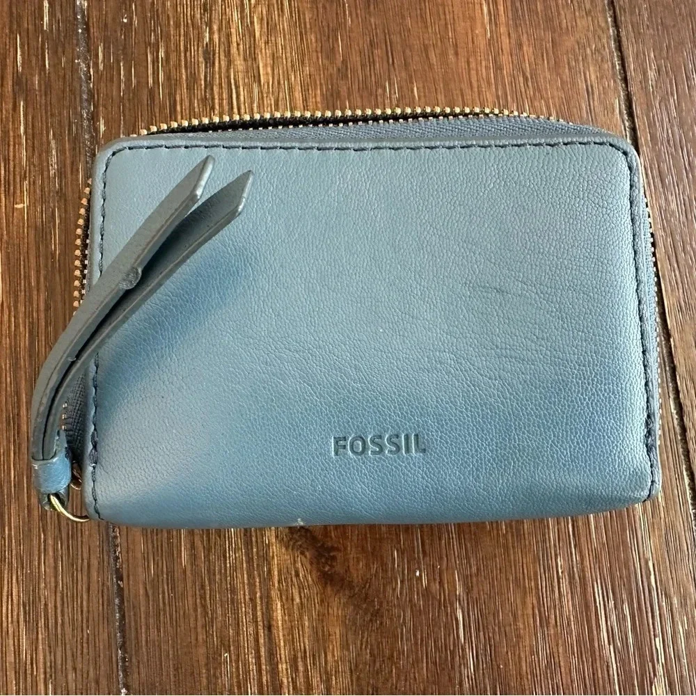 Fossil small zip wallet